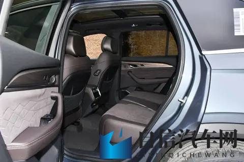 2026款吉利星越L东方曜望月版测评：新能源时代燃油车诚意之选！-1