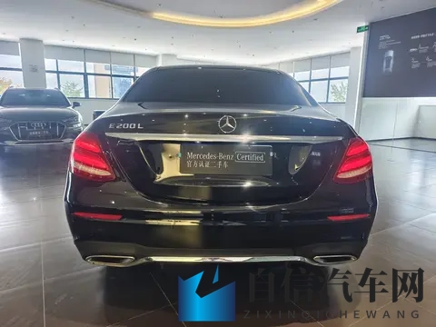 free泰国娇小美女HD：泰国娇小美女驾驭体验：小身材大能量，尽享驾驶乐趣-3