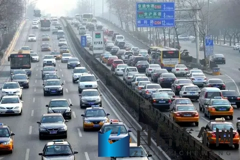 红桃国际：新能源汽车与智能驾驶，揭秘未来出行新趋势-2