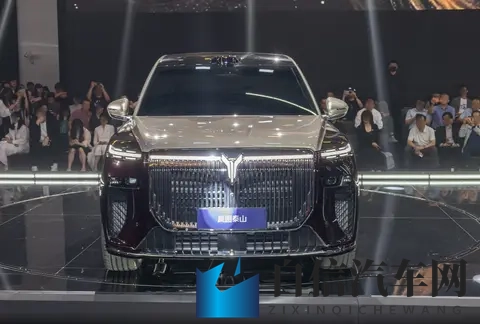 岚图第30万台车泰山下线！车长5米23，轴距3米12，综合续航1400km-2