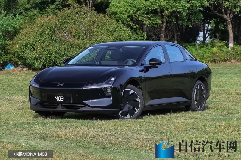 长安启源A06有没有诚意?跟小鹏MONA M03一比便知-1