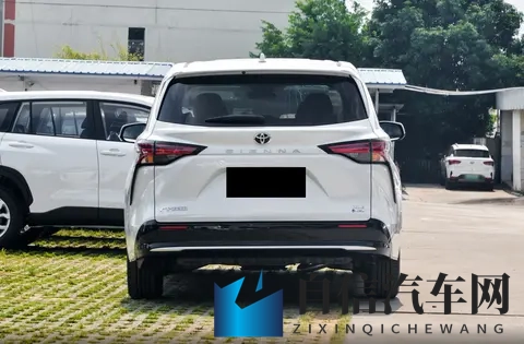 购车指南丨全系动力均相同，丰田赛那应该怎么选？-1