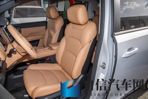 7座MPV推荐!多种动力可选,二排独立座椅,星光730家用真香!-2