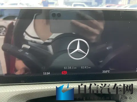 一手准新奔驰A级，红色时尚座驾，15万轻松拥有！-2