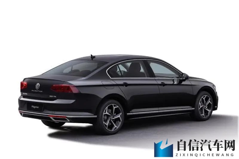 两人在床上打扑克：床边欢乐时光，两人扑克竞技赛-1