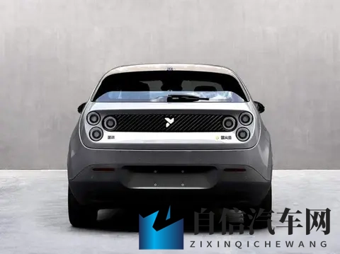 萤火虫改款不换电池，动力加码却拒用宁德换电，这波操作有点意思-1