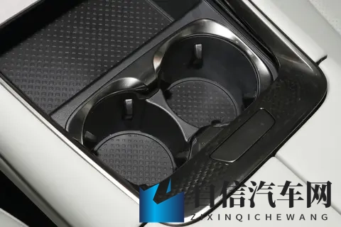 2025 款星纪元 ES：1528 万起，家用通勤与出游优选！-2