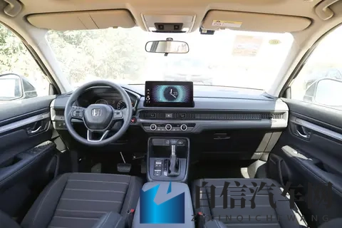 大但38人文艺术：汽车设计新潮流：人文艺术与现代科技的完美融合-1