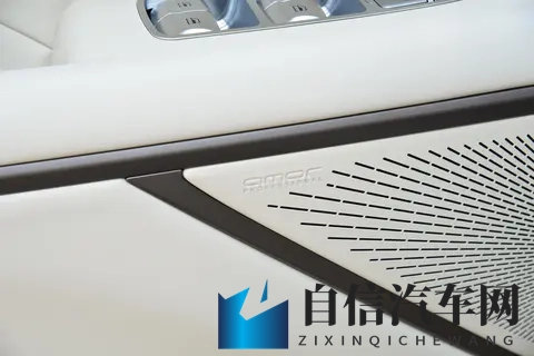 30万内家用MPV新选项！二三排共轨、全系激光雷达，还有惊喜-3