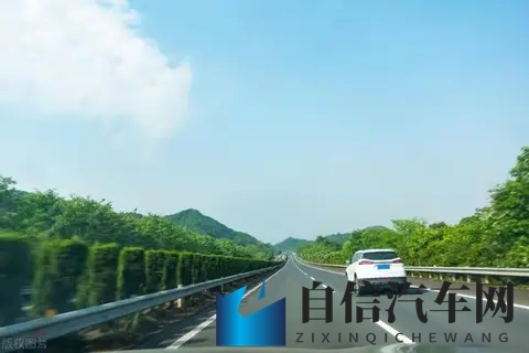 上了高速，才明白小排量和大排量的差距：不是动力而是油耗！-1