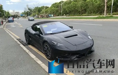 腾势Z敞篷版谍照曝光！软顶设计_32秒破百，或售30万级-3