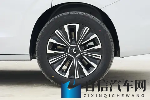 以家为名，探寻十万级MPV的务实答卷——五菱星光730 PHEV深度体验-2