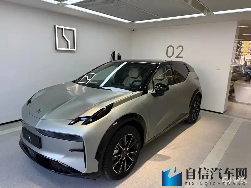 糟老头至尊版：汽车升级大揭秘：全新设计，豪华配置，驾驭未来！-1