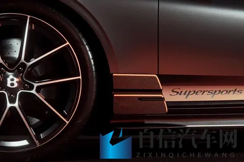 免费 男同   深夜夜行网站：深夜汽车爱好者秘密基地大揭秘-2