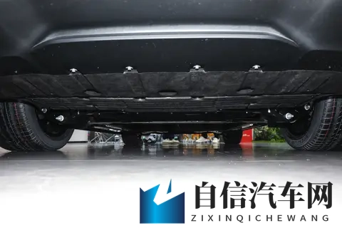 老司机试驾：乐道L90 2025款，六_七座可选，大车也好开-2