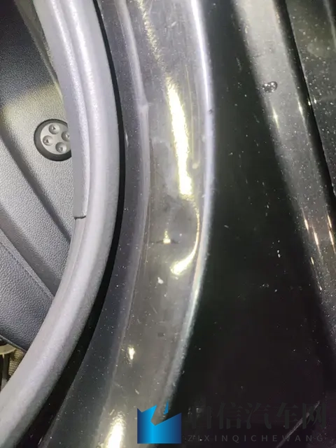 为什么奔驰的电车发布会，充满汽油味-1