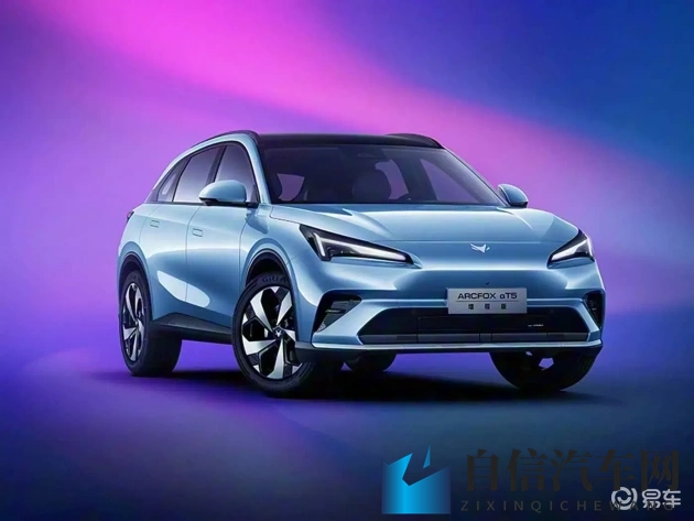 JuliaAnn   大战黑人：超级跑车VS黑人赛车手，谁将夺冠？-1