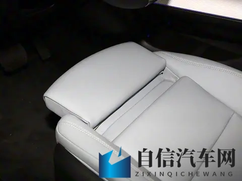 将界2第3集雷蕾打扑克：《第3集剧情揭秘：雷蕾扑克牌局激战》-2