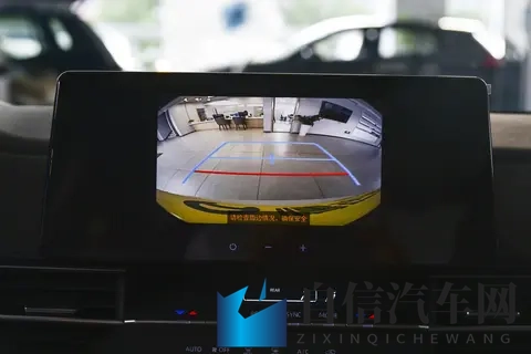 家用 MPV 首选:舒适版 vs 豪华版选谁?-1