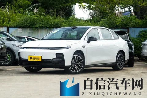 10 万级纯电轿车，续航稳、智能足又舒适，家用必看这款！-1