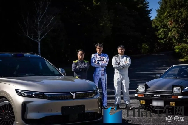 成人 色情男男：成人内容，涉及男性间不雅行为-1