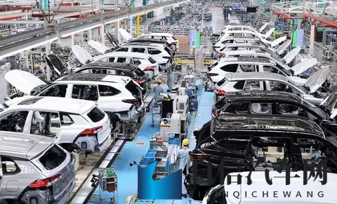 中国车在俄罗斯卖疯了，可开两年就生锈，谁该负责？-2