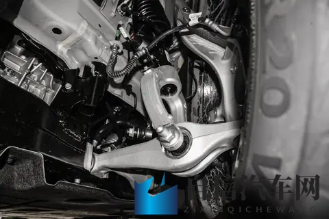 新势力的配置+豪华车的底盘，2025款星纪元ET被严重低估？-2