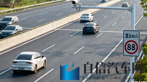 南京江北大道快速路测速升级！龙池新增设备，飙车必被罚-3