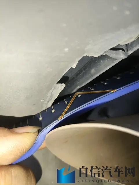 21年路虎揽胜加长版，868万，圆你陆地头等舱梦想？-1