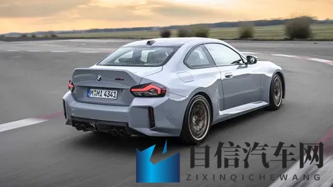 人妻本庄优花中文字幕：新车上市亮点解析：流线外观，智能安全，舒适体验-3