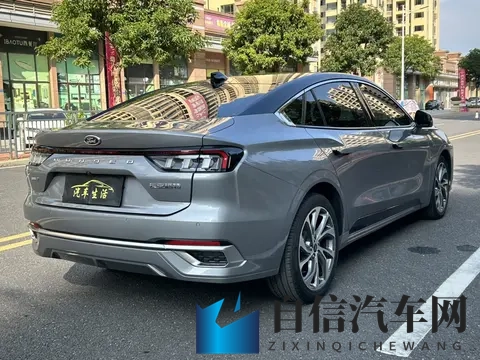 参考新车价，一半价格拿下？二手福特蒙迪欧，5万公里正当年！-1