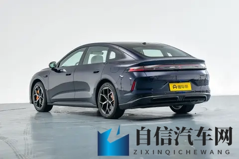 长安启源A06：以“大美舒新”重新定义家庭出行体验-3