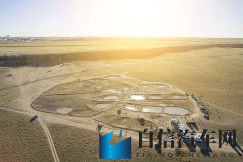 别再乱改床车座椅了!2025新规明确:这2种改法合法,年检直接过-1