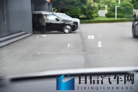 国产MPV竟然这么高端？极氪009凭什么一炮而红？-3