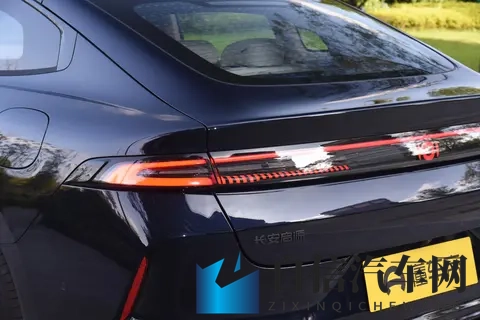 仰望以技术破局高端 U9X、U7、U8L鼎世版聚广州车展-1