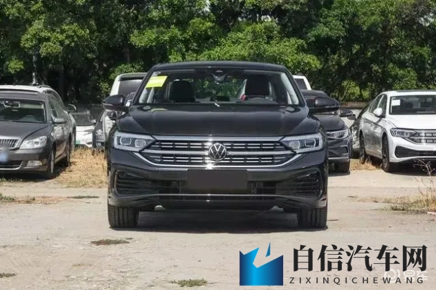 黑人 迪克 娇小 紧 实：黑人体态娇小，肌肤紧致有弹性-2