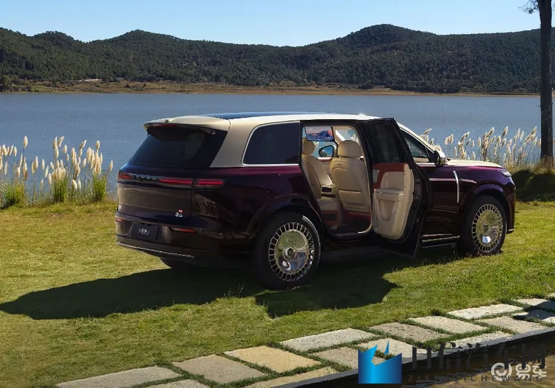 一觉醒来,岚图泰山公布了价格-1