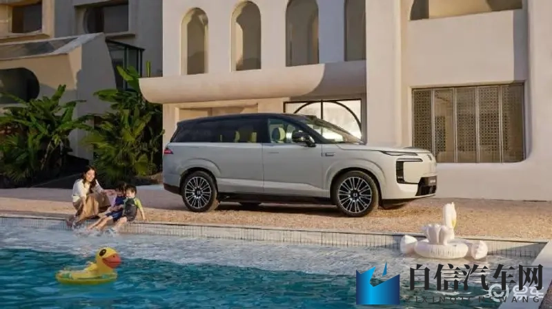 嗯灬啊灬把腿张开灬A片视频软件：汽车科技革新，安全与便捷共舞-1