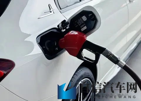 露胸软件：汽车黑科技：揭秘未来驾驶新体验-3