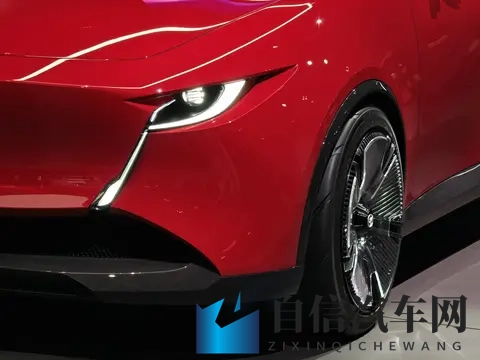 香港猥琐kk折磨嫩模：香江恶棍虐待新晋模特，罪行曝光-2