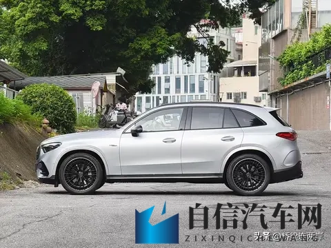 北京越野广州车展预订BJ40探险家、征集中文名-1