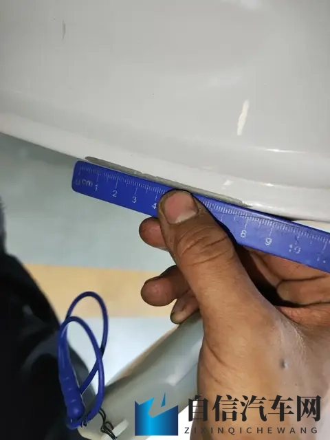 起亚携新狮铂拓界与李娜共赴广州车展之约-1