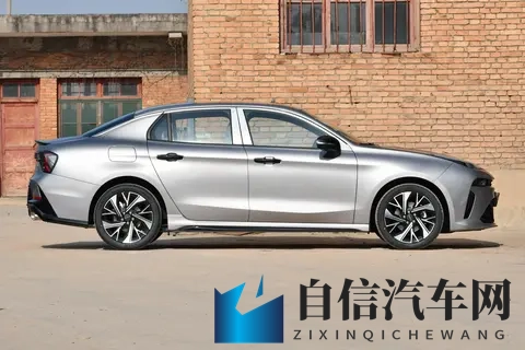 1038万起就能拿下!第三代领克 03 到底值不值得买?跟你唠透-1