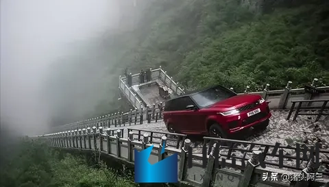 奇瑞风云X3L，挑战天门山失败，我们还是要鼓励一下-3