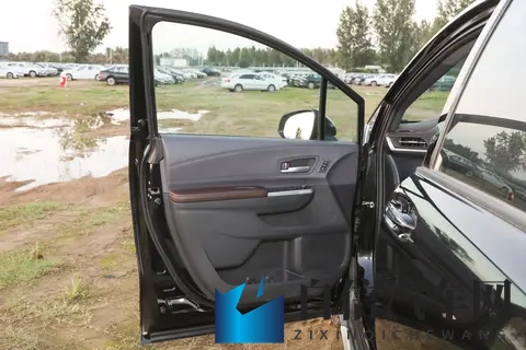 2998万起，2026款丰田格瑞维亚怎么选？对比配置之后有答案了-3