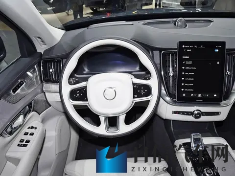 燃油、插混双动力，搭配四驱系统，2026款沃尔沃XC90前景如何？-1