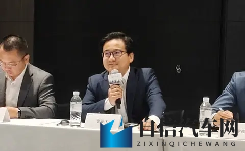 李云飞：比亚迪将坚持磷酸铁锂路线，要对中国动力电池产业有信心-1