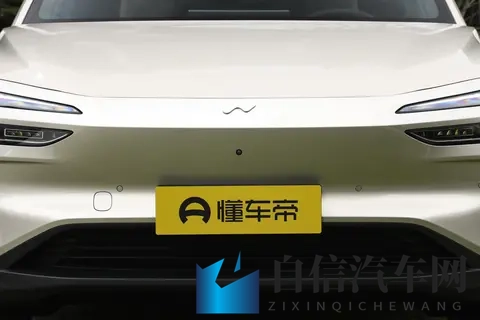 小鹏第100万台下线暨首批X9超级增程车主交付-1