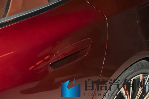 新车  最大功率202千瓦_匹配磷酸铁锂电池，奔腾悦意08最新消息-3