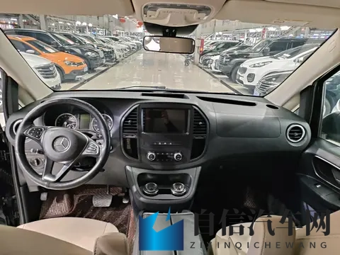 宜商宜家好选择，13万拿下2018款二手奔驰威霆7座-1